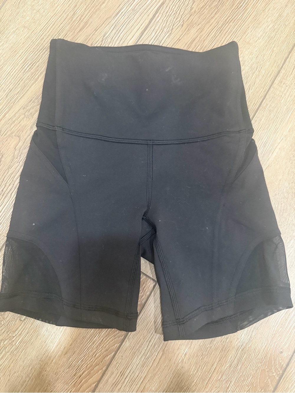 lululemon athletica Wunder TrainHigh-Rise Black Mesh-Inset Workout Shorts